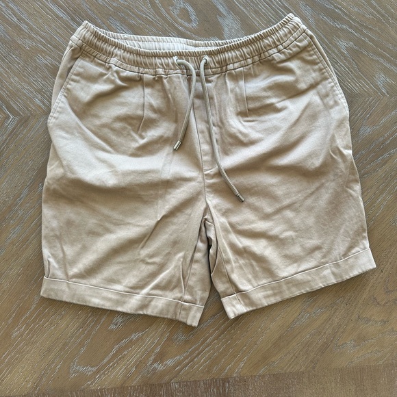 Zara Men's Beige Flat Front Shorts - Picture 1 of 3